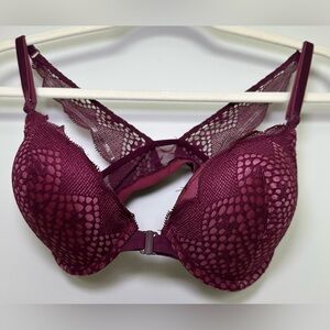Victoria’s Secret Bombshell Plunge Bra Burgundy Sexy Romantic Lace Push-Up 32C